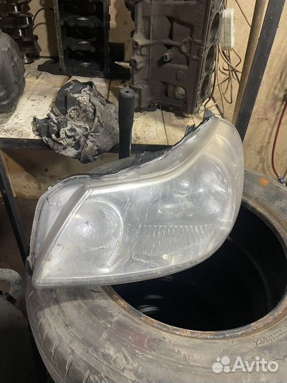 Suzuki SX-4 Фара передняя левая