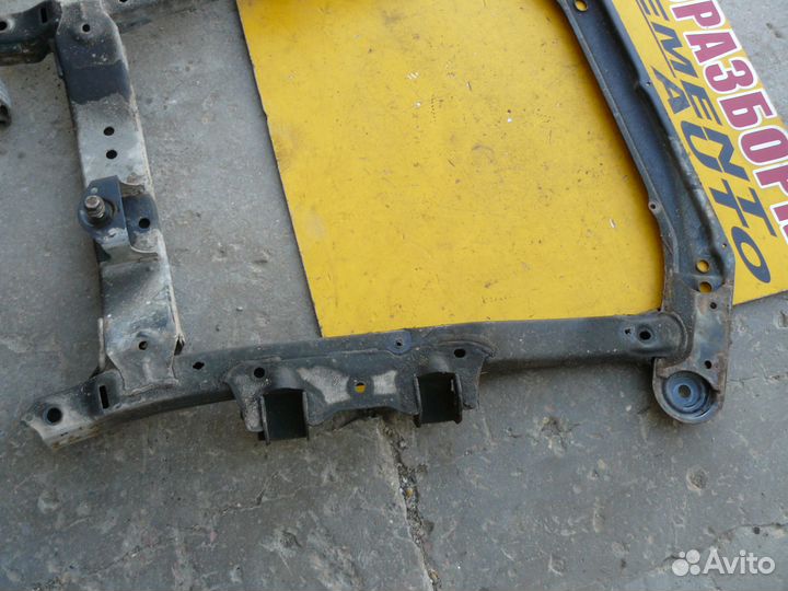 Подрамник для Renault Logan 1 Сандеро Ларгус