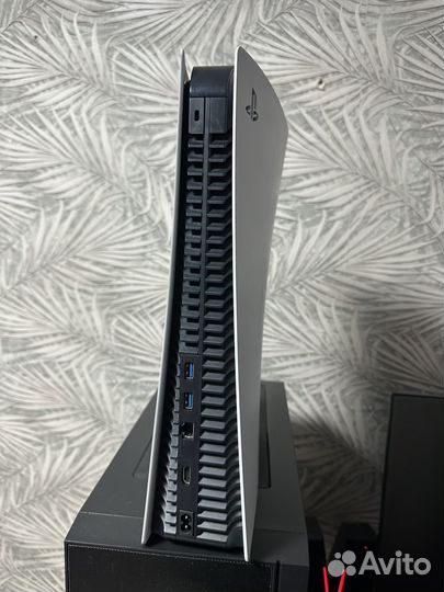 Sony playstation 5 ps5 с дисководом 2 джойстика