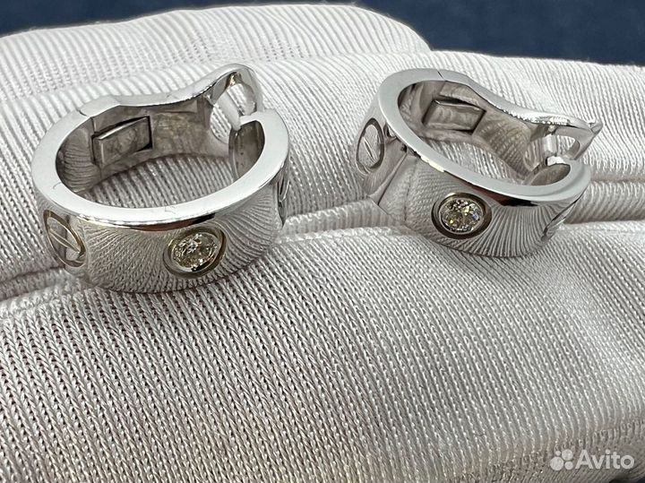 Золотые серьги Cartier love