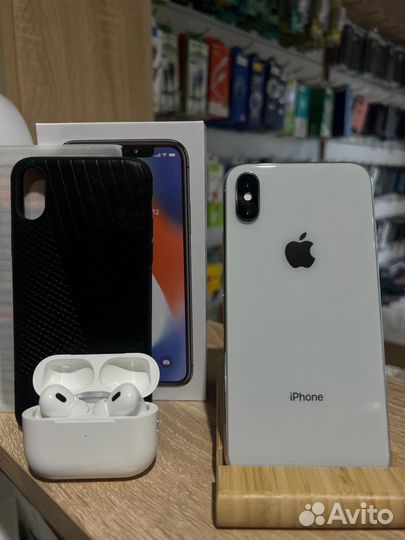 iPhone X, 64 ГБ