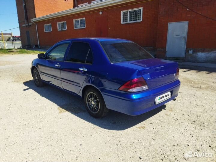 Mitsubishi Lancer Cedia 1.8 CVT, 2000, 200 000 км