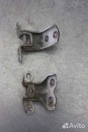 Петли двери передней правой Hyundai-KIA Solaris