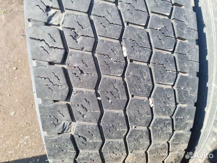 Резина 315 70 22.5 зад