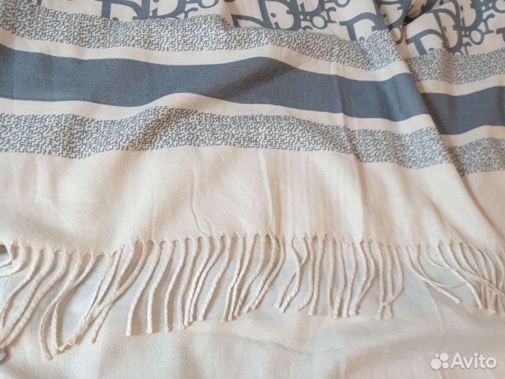 Шарфы и палантины