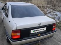 Opel Vectra 2.0 MT, 1992, 330 000 км, с пробегом, цена 170 000 руб.