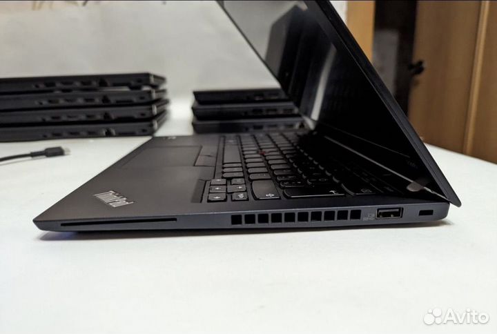 Lenovo thinkpad R3PRO/8/256 fullhd