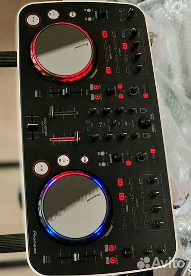 Pioneer DDJ Ergo DJ контроллер