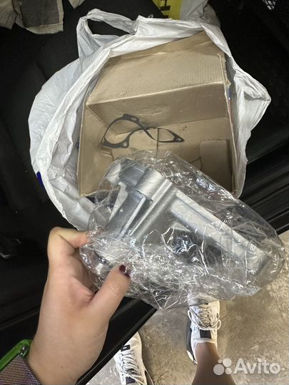 Водяной насос, помпа автомобильная