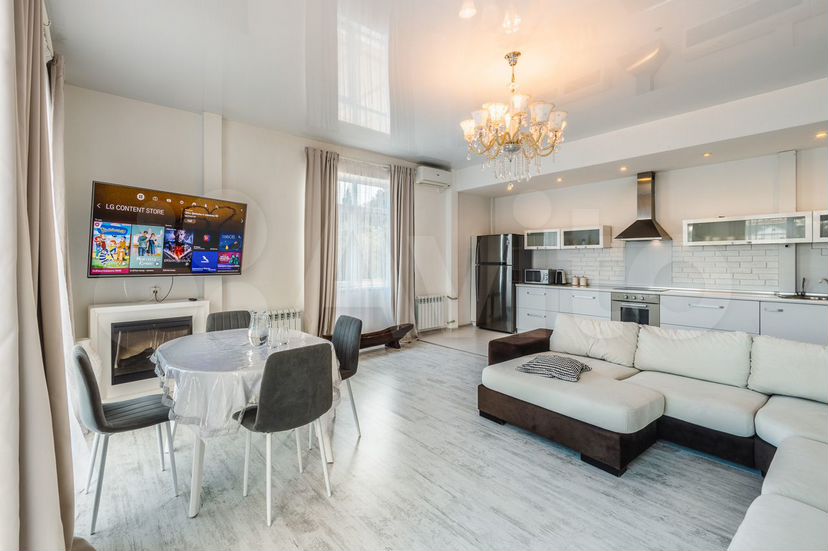 3-к. квартира, 100 м², 3/10 эт.