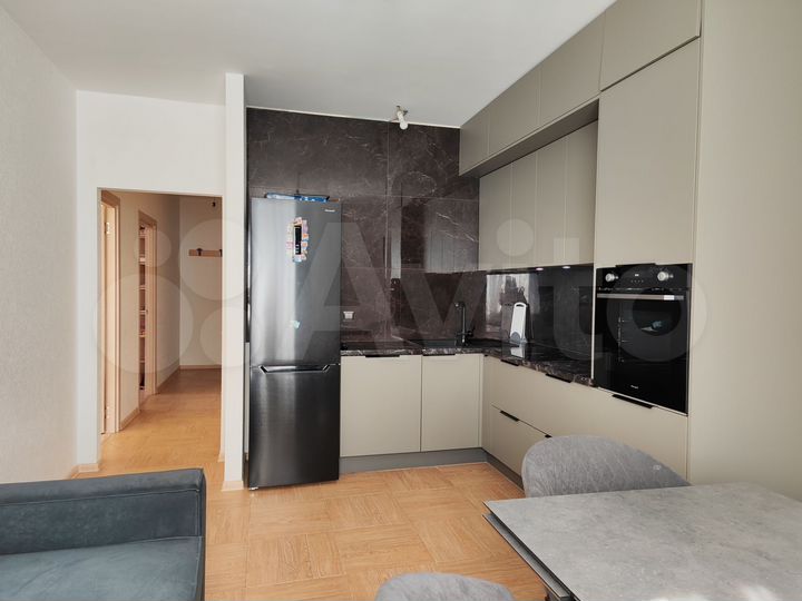 2-к. квартира, 58 м², 4/13 эт.