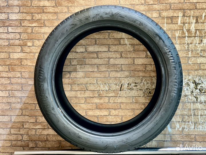 Bridgestone Alenza 001 285/40 R21