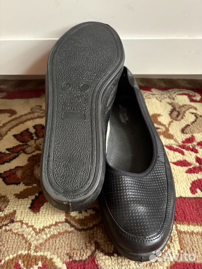 Женские туфли (41-42 размер)