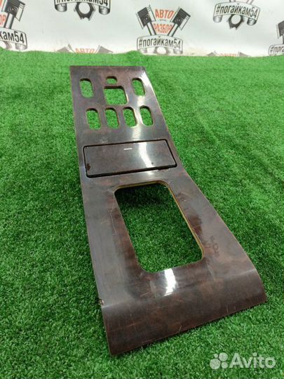 Накладка консоли передней панели Mercedes-Benz