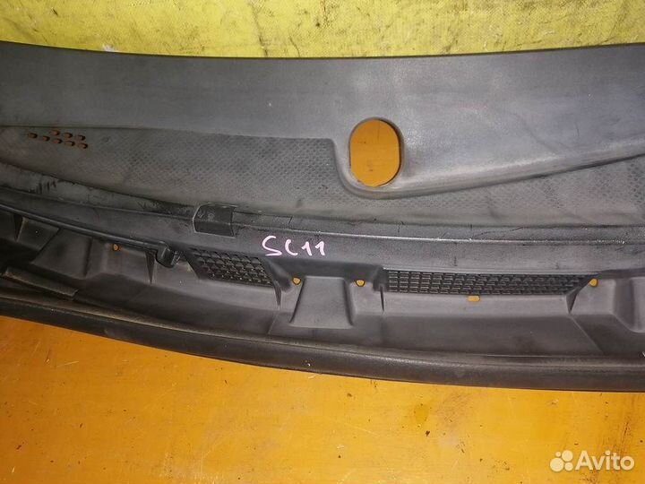 Жабо Nissan Tiida Latio SC11 2008