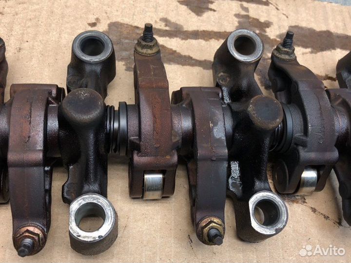 Ось коромысел Citroen C3