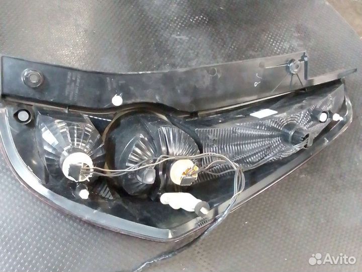 Фонарь задний левый Opel Agila B 2008-2014