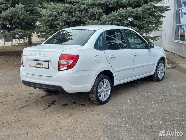LADA Granta 1.6 МТ, 2022