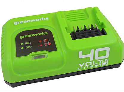 Быстрое зарядное устройство Greenworks G40UC5 40V