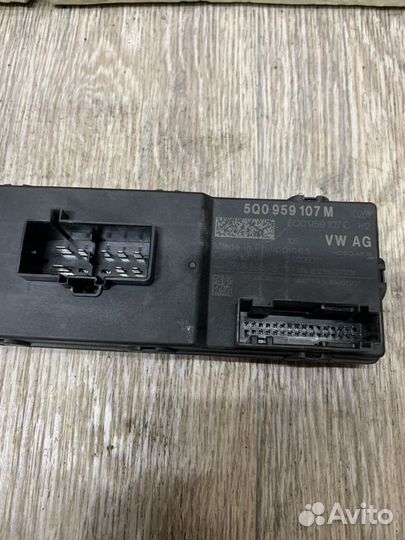 Volkswagen Tiguan 2 Блок электронный двери Баг
