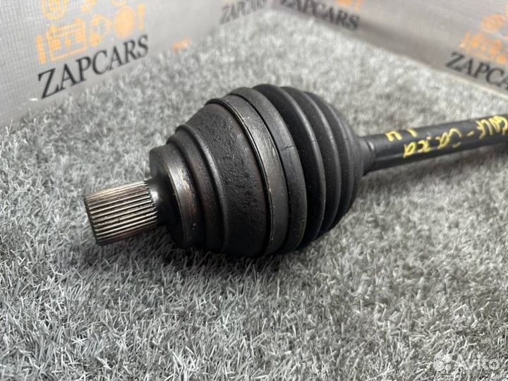 Привод правый Volkswagen Golf 6 1.4