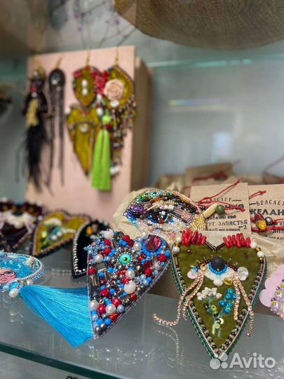 Брошь ручной работы