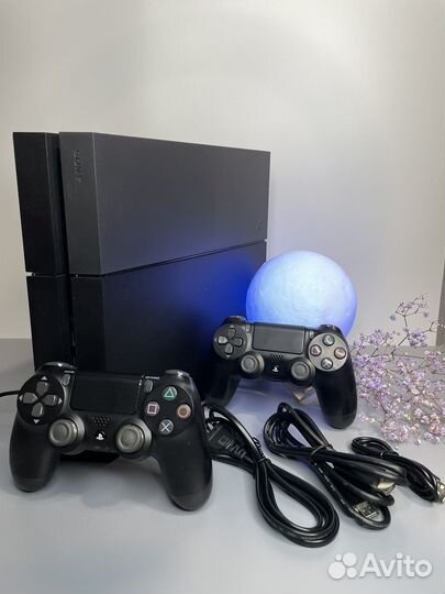 Sony ps 4 Fat (500 g.) + 600 игр + 2 джойстика