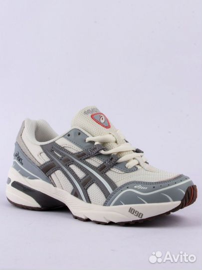 Комфортные кроссовки Asics Gel 1090