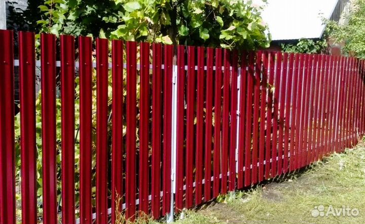 Забор из евроштакетника,ворота, калитки под ключ