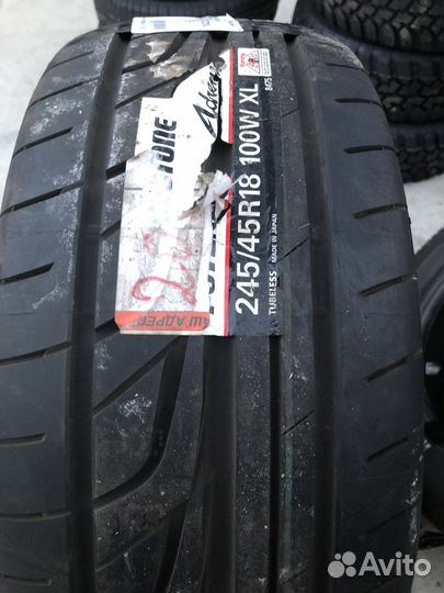 Bridgestone Potenza RE001 Adrenalin 245/45 R18