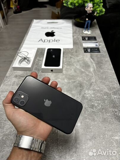 iPhone 11, 64 ГБ