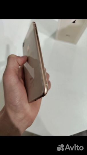 iPhone 8, 64 ГБ