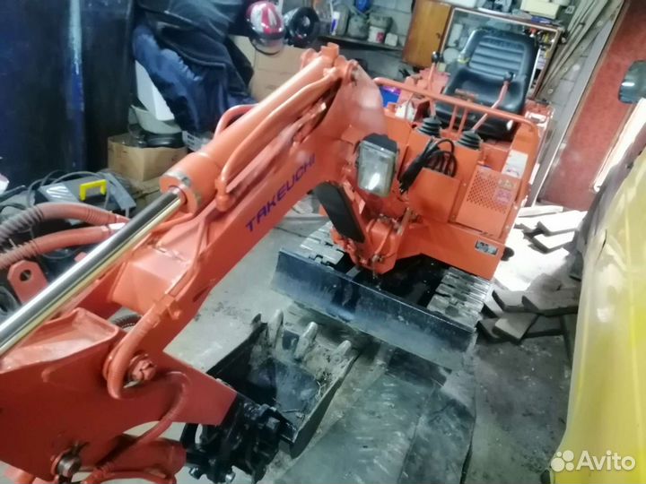 Мини экскаватор