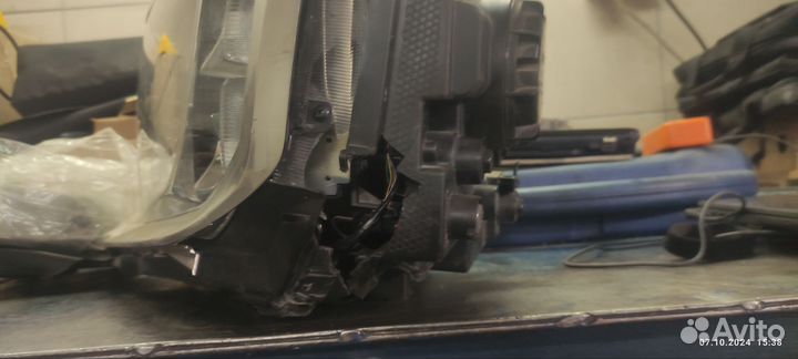 Фары левая KIA Mohave