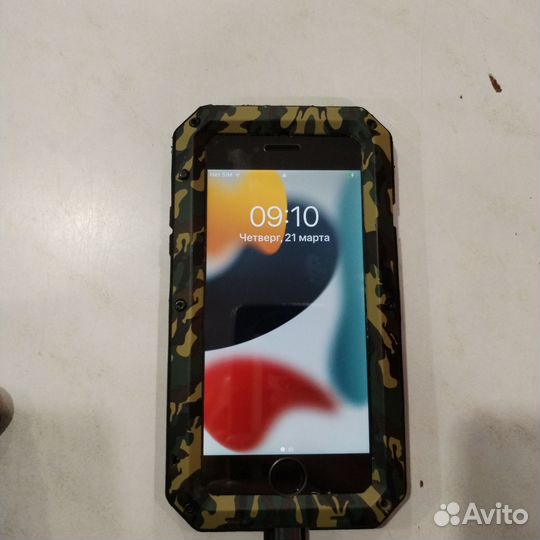 Чехол на iPhone se 2020