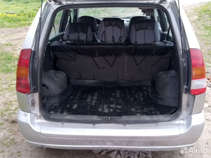 Mitsubishi Space Star 1.8 МТ, 2000, 282 697 км