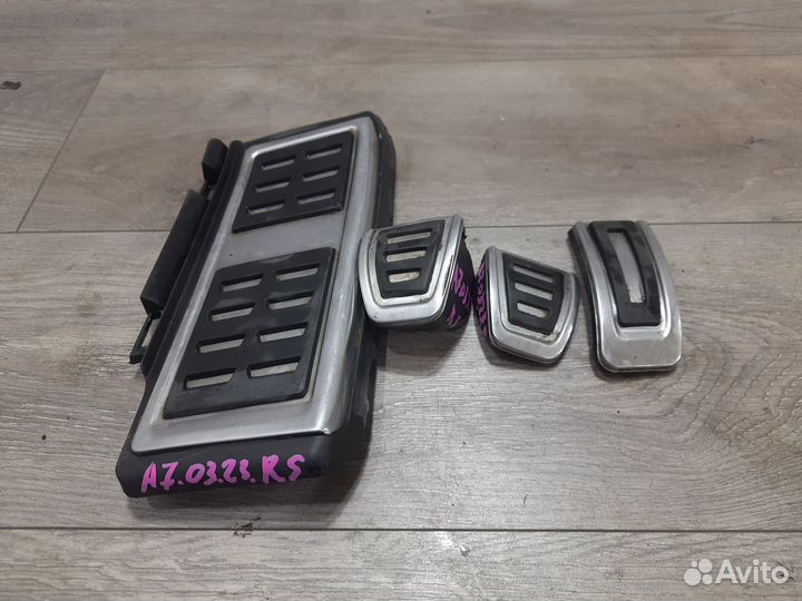 Комплект хром педалей для МКПП Skoda Octavia A7 RS