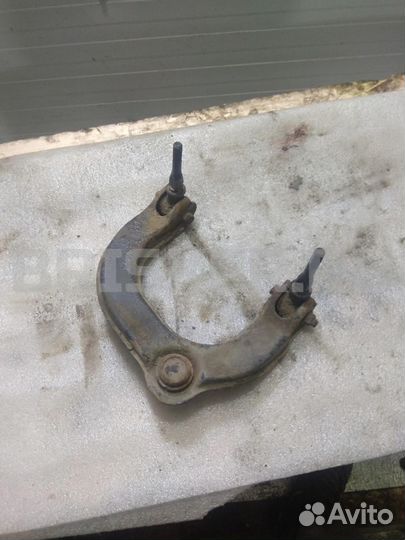 Рычаг пер верх левый Хендай Соната 4 (EF)