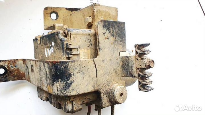 Блок абс 5890026070 Hyundai Santa Fe 2000-2006 года