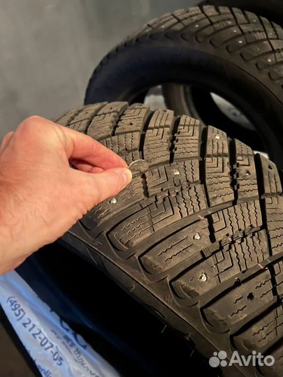 Goodyear UltraGrip Ice Arctic SUV 215/60 R34 100