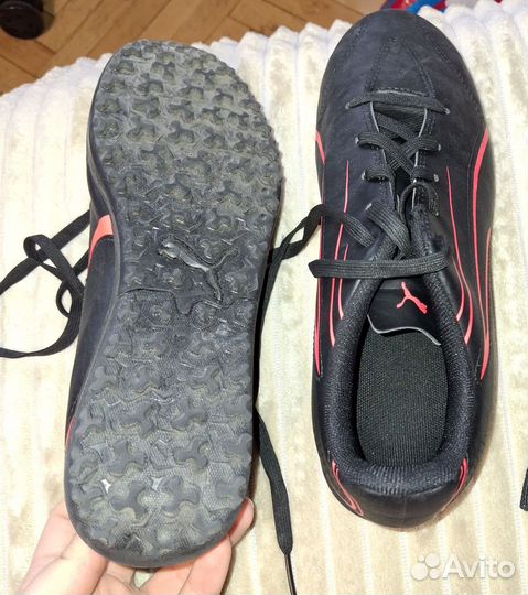 Футбольные бутсы puma