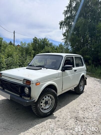 LADA 4x4 (Нива) 1.7 МТ, 2000, 220 000 км