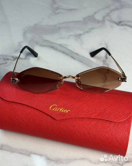 Солнцезащитные очки Cartier