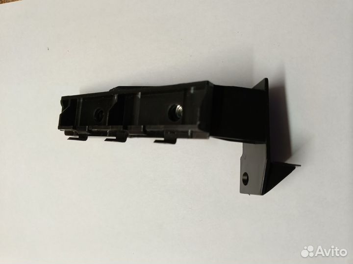 Кронштейн переднего бампера правый chery tiggo 2