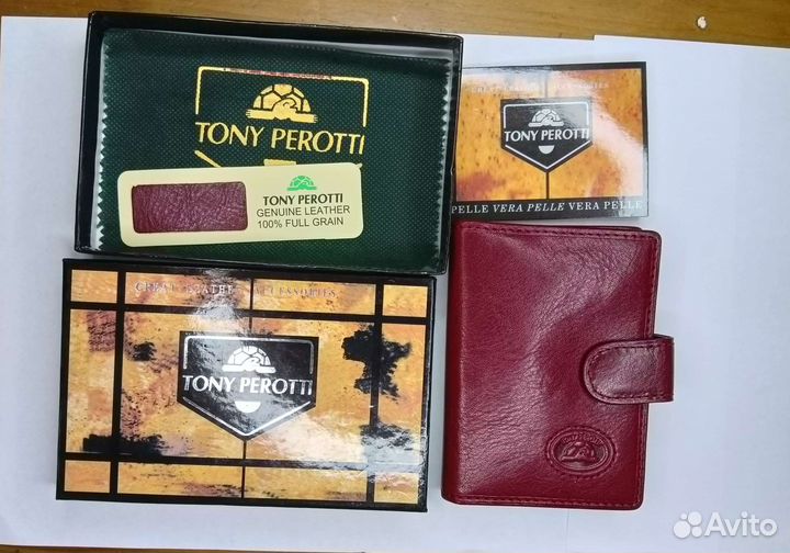 Новая визитница Tony Perotti Италия