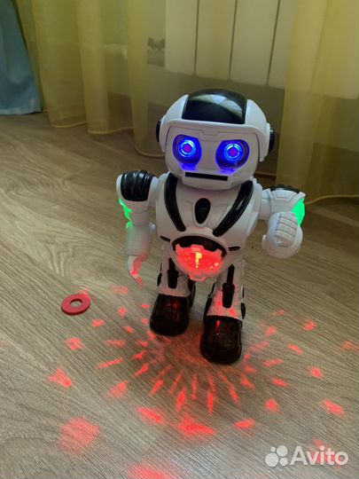 Игрушка робот