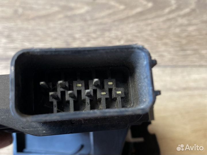 Ford mondeo 4 передний правый замок двери