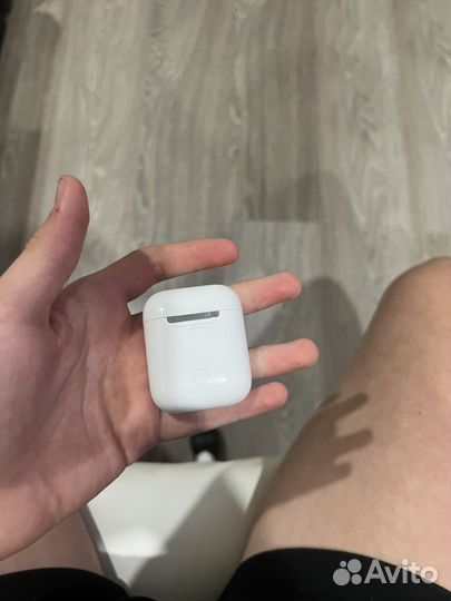 Наушники airpods