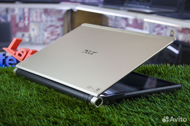 Ноутбук Acer Core i5, 8Gb - ноутбук с 2 экранами