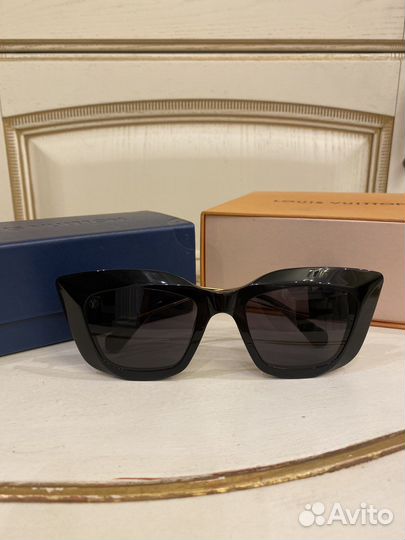 Солнцезащитные очки Louis Vuitton Chanel